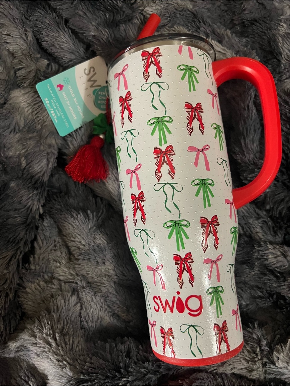 NWT 30oz swig Christmas bows
